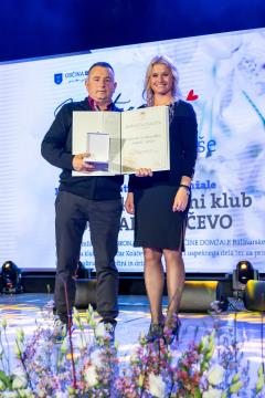 Balinarsko športni klub Budničar Količevo - Stane Žavbi, županja mag. Renata Kosec, foto: Rok Majhenič